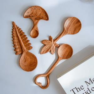 Cucharas de madera artesanales con forma de pez, utensilios de cocina de madera para escuela Montessori, cuchara de madera tallada a mano con forma de pez, personalizada - Product Image 4