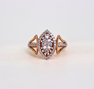 แหวนทองคำแท้ 14K สีเหลือง ประดับเพชรทรงกลม 1 กะรัต เพาะเลี้ยงในห้องปฏิบัติการ ขัดเงาอย่างดี แหวนแต่งงานสำหรับผู้หญิง สี D ถึง G ระดับความสะอาด IF SI2 - Product Image 2