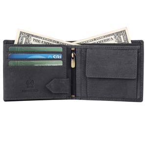 Portefeuille en cuir pour homme de qualité export avec finition haut de gamme, sécurité RFID et design compact pour un usage quotidien – En vente - Product Image 5