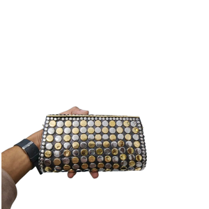 Medalla de Plata Grabada con Láser, Ecológica, con Tema de Conchas Marinas y Amor, para Mujeres/Niñas, de Zara Enterprises - Product Image 6