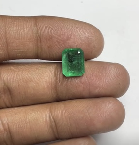 พลอยมรกตธรรมชาติทรงแปดเหลี่ยมคุณภาพพรีเมียม แกะสลักด้วยมือ สำหรับงานออกแบบเครื่องประดับ - Product Image 3