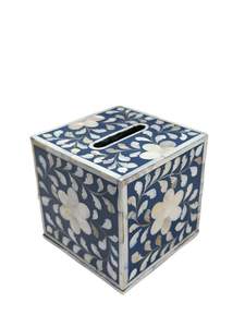 Caja de pañuelos de resina con incrustaciones de hueso de estilo bohemio, con patrones artísticos para interiores creativos y eclécticos. - Product Image 4