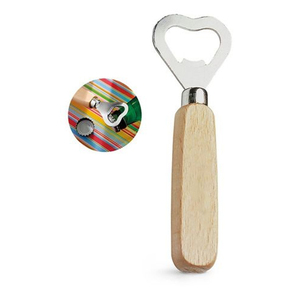 Abridores de botellas con mango de madera, cordones de cuero y tapas metálicas, perfectos para cocinas, bares, fiestas en la playa y bodas. - Product Image 3