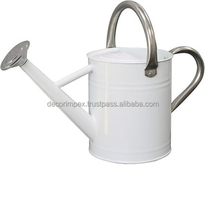 Haifoss รดน้ำสามารถ-งาช้างและทองโดย ugaoo. มันถูกออกแบบมาให้เป็นประโยชน์ทั้งสำหรับการรดน้ำต้นไม้ - Product Image 5