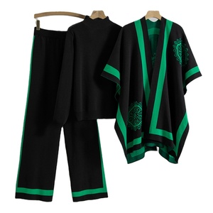 ชุดถักสามชิ้นสำหรับผู้หญิงมุสลิมชุดถักลายดิจิตอลลายทางคอตั้งผ้าทอผ้าคลุมไหล่ - Product Image 4