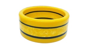 Bracelet en résine élégant, nouveau design, bracelet en résine moderne, bracelets en résine pour femmes, collection de bijoux de mariage - Product Image 3