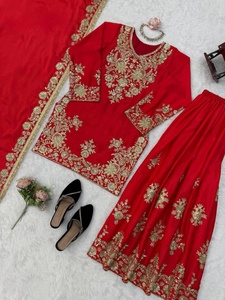 Costume Salwar traditionnel exclusif pour femmes, de style indien et pakistanais, disponible au meilleur prix auprès d'un exportateur indien - Product Image 5