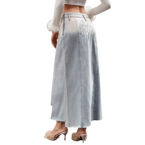Jupe longue trapèze en jean délavé pour femme, taille haute, 100 % coton, brodée, fermeture éclair latérale arrière, style décontracté et streetwear - Product Image 2