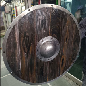 Grand bouclier rond en bois de style viking nordique, artisanat traditionnel fait main pour costumes historiques et exposition - Product Image 6