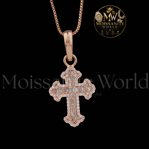 Pendentif croix en moissanite taille baguette, argent sterling 925 plaqué rhodium, style hip-hop, bijou unisexe pour cadeau et soirée - Product Image 4