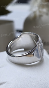 Anillo de cóctel de lujo de plata 925 con moissanita, corte brillante redondo, engaste pavé, joyería unisex para fiesta - Product Image 3