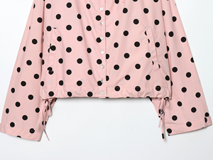 Pull-over en polyester tissé pour femme, à pois, col mandarin, manches classiques, longueur normale, style printemps, finition écologique - Product Image 2