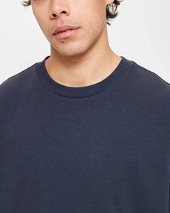 Camiseta de Hombre Oversize de Algodón 100% de 240 g/m² de Color Liso con Hombros Caídos, Venta al por Mayor Personalizada 2025 - Product Image 3