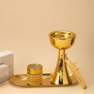 Quemador de Aromas Metálico Moderno Serenity con Difusor de Aroma Ecológico de Larga Duración para Espacios de Vida Tranquilos - Product Image 2