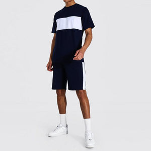 Precio al por mayor Conjunto de chándal informal de verano para hombre, de dos piezas, con camiseta de manga corta y pantalones cortos, transpirable, de punto de alta calidad, liso. - Product Image 1