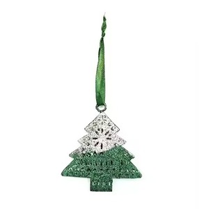 Adorno Navideño Colgante de Estrella Plateada con Lentejuelas y Cinta Verde, Decoración Brillante de Estrella de 6 Puntas para Árbol de Navidad, Hogar y Fiestas - Product Image 5