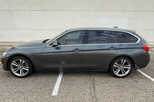 มินท์ 2017 330I เอ็กซ์ไดรฟ์ สปอร์ต แวกอน - Product Image 5
