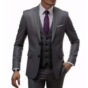 Costume trois pièces sur mesure de qualité supérieure pour homme, tissu à texture douce, finition élégante, costume de qualité supérieure pour homme, homme élégant - Product Image 4
