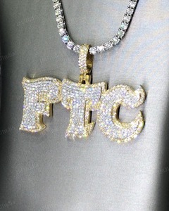 Colgante de Moissanita Personalizado con Tres Letras |   Oro Amarillo de 14K |   Probador de Circuitos |   Colgante Unisex |   Colgante de Hip Hop con Letras Personalizadas - Product Image 5