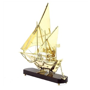 Maqueta Náutica de Barco de Latón para Coleccionistas, Ideal para Decoración de Hogares Costeros, Vitrinas Marítimas y Adornos Náuticos - Product Image 3