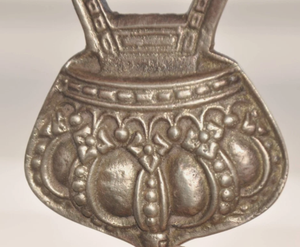 Vintage Brass Embossed Handcrafted Crown Shape Bottle Opener <b>Engraved</b> Royal Design Decorative Metal Bar <b>Tool</b> - Product Image 5