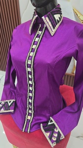 เสื้อเชิ้ตผู้หญิงสไตล์ตะวันตก ปักลาย แขนยาว ประดับด้วยลูกปัดหลากสีสัน และลวดลายเรขาคณิตที่ปกเสื้อและปลายแขนเสื้อ - Product Image 4