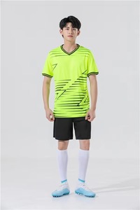 Uniforme de Fútbol Personalizado de Pakistán, Transpirable, de Color Único, para Niños, al por Mayor - Product Image 4