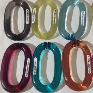 Arte en resina decorativo: Nuevo diseño colorido de eslabones de cadena de resina de tamaño grande y pequeño para decoración de paredes > Adornos colgantes de pared - Product Image 1