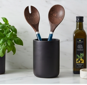 Ensemble de couverts de mariage en bois brun foncé avec manche élégant en résine, parfait pour les occasions spéciales, les mariages et la vaisselle. - Product Image 3