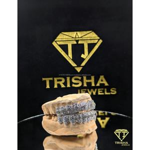Dientes de Moissanita con Incrustaciones de Diamantes, Grillz de Plata Esterlina 925, Joyería Hip Hop Personalizada, Accesorio de Lujo para la Sonrisa de Trisha Jewels - Product Image 4