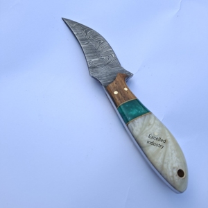 Couteau de chasse et de camping artisanal de qualité supérieure en acier Damas, lame Damas Skinner avec manche en bois et résine, couteaux japonais - Product Image 4