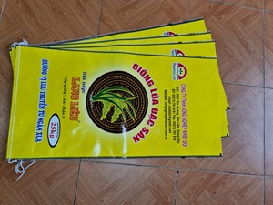 Sacs d'emballage personnalisés en PE tissé de poids moyen, résistants à l'eau, imprimés sur mesure pour le riz, les engrais et l'alimentation animale - Product Image 6