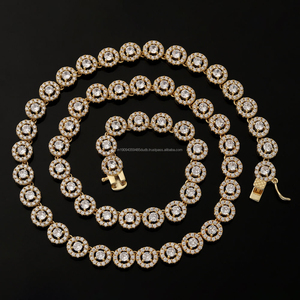 Collier classique en argent sterling 925 avec des pierres de diamants de laboratoire radieuses en or, idéal pour la bijouterie - Product Image 1