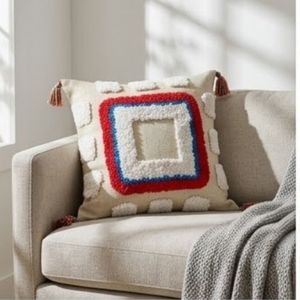 Housse de coussin géométrique tuftée carrée, style bohème, brodée, textile décoratif avec pompons, lavable et amovible - Product Image 3