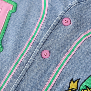 เสื้อเบสบอลยีนส์ AKA สีฟ้าอ่อน แขนสั้นติดกระดุม สไตล์กรีก สำหรับผู้หญิง - Product Image 6