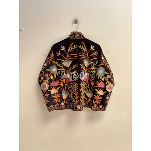 Blazer en velours noir brodé pour femme, col mandarin, motif floral, surpiqûres faites à la main, veste ouverte pour l'automne, taille unique - Product Image 6