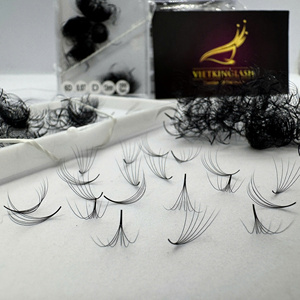 Pestañas Postizas Hechas a Mano de Alta Calidad, PBT D Curl, para Volumen, Banda Transparente, 500 Fans, Base Puntiaguda, Marca Privada - Product Image 3