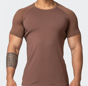 Chemises de compression personnalisées pour hommes, design OEM, polyester, tissu respirant à séchage rapide pour entraînement intensif. - Product Image 6