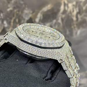 Montre de haute qualité personnalisée, sertie de diamants de laboratoire, en acier inoxydable, de la meilleure qualité, pour hommes - Product Image 3