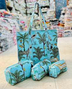Quilted Floral Cotton Crossbody Bag Quilted Shoulder Purse Zipper Crossbody <b>Handbag</b> for Travel Daily Use - Product Image 1