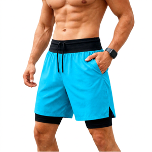 Shorts de sport gris pour homme à séchage rapide avec poches, taille à cordon de serrage, longueur mi-cuisse, style bermuda, avec couche intérieure de compression - Product Image 2