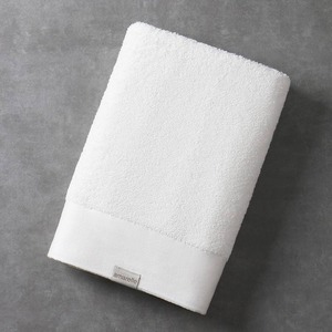Amarelle 100% Cotton Turkey Bath Towel - Product Image 1