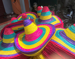 Sombrero Mexicano Artesanal de Fibra Natural, Organizador Decorativo para Compras al por Mayor, Suministro para Empresas de Comercio Internacional - Product Image 5