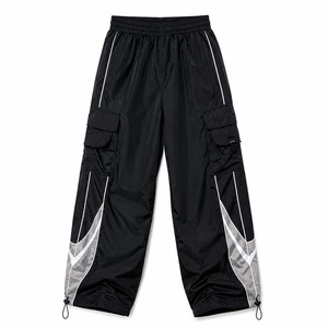 Ensemble survêtement coupe-vent léger en nylon avec veste zippée réfléchissante et pantalon de jogging en nylon - Product Image 4