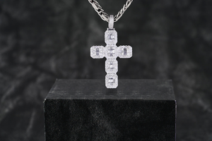 Pendentif Croix de Luxe Style Hip Hop Entièrement Sertie de Moissanite, Collier Pendentif en Argent 925, Pendentif Religieux pour Hommes - Product Image 3