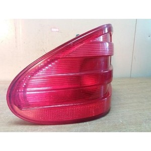 Feu arrière gauche d'occasion OEM A2108204364 pour Classe E 1992-1999 - Product Image 4