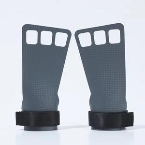 Agarraderas de PU Ligeras y Duraderas Personalizadas OEM para Gimnasia y Levantamiento de Pesas, con Tres Orificios y Soporte para Muñeca, Protección para la Palma - Product Image 2