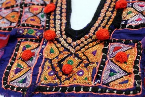 Vintage Banjara cuello yugo Banjara tela Banjara bordado parche Vintage tela - Product Image 2