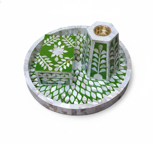 Porte-encens traditionnel artisanal Bakhoor plateau d'incrustation de résine en bois poli boîte à fleurs signes muraux en bois boîtes d'artisanat en bois - Product Image 2