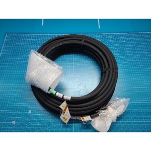Cable RF AMAT 0190-18120, Cable Lateral RF, Usado, Piezas de Equipos Semiconductores Legacy - Product Image 1